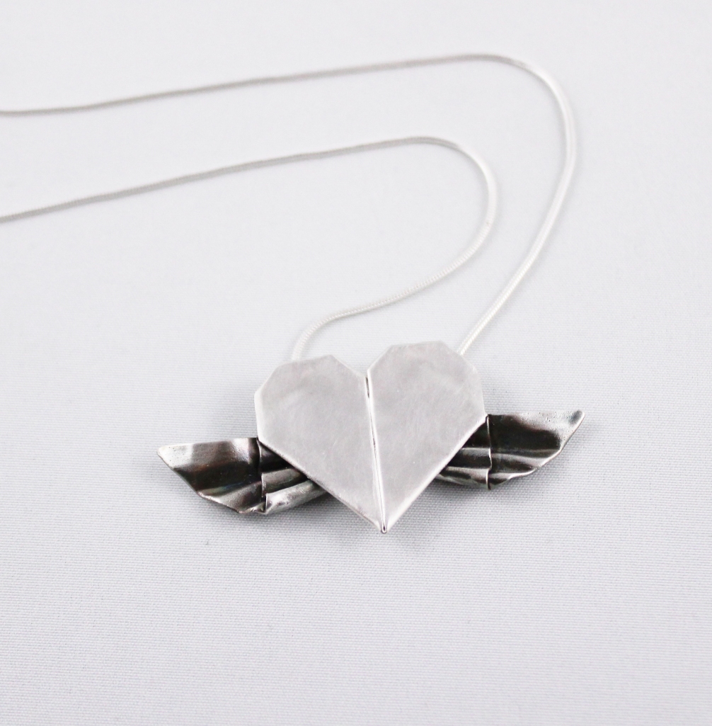 origami_heart_and_wings_Necklace_silver_Foldit_Creations